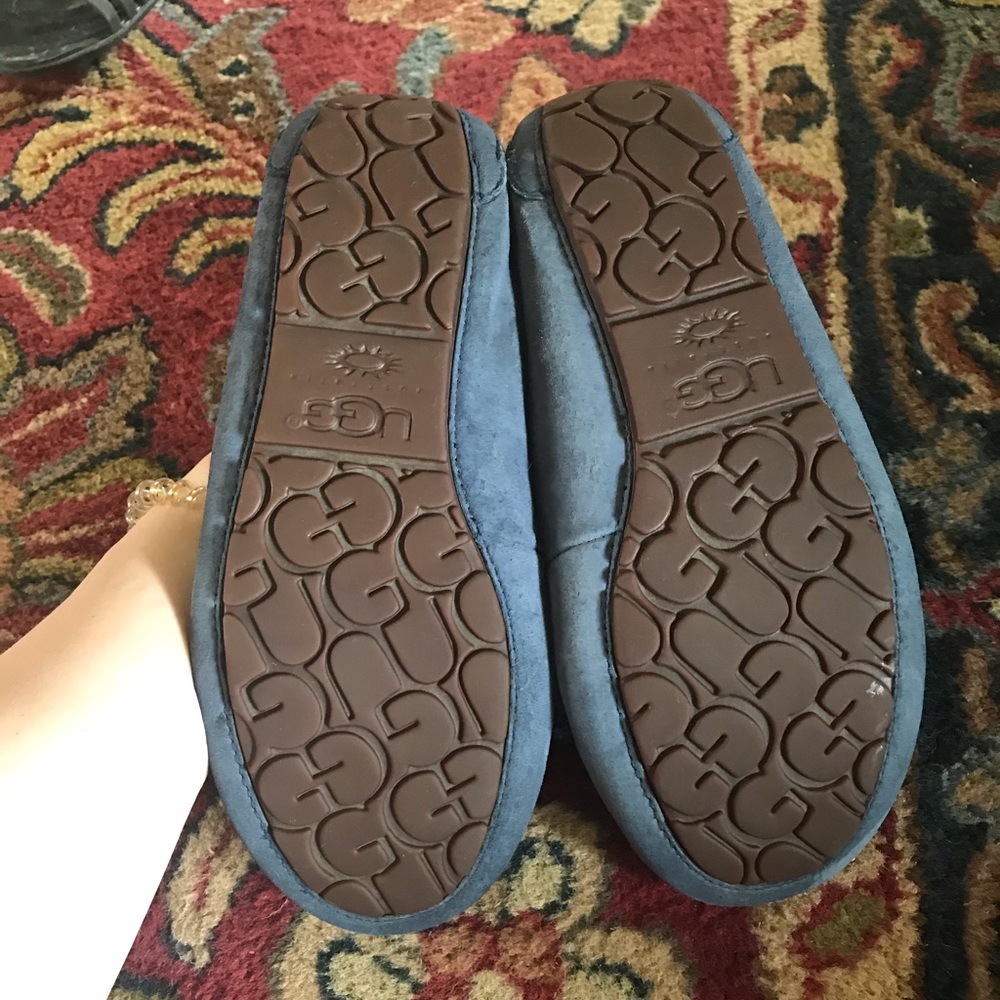 Size 9 UGG indoor/outdoor slippers